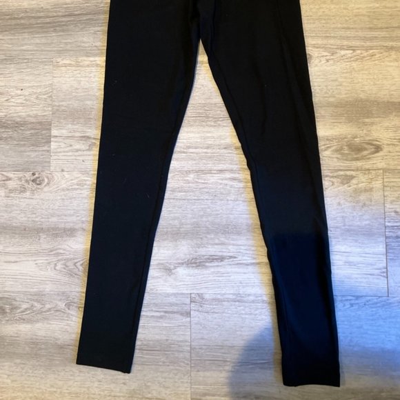 Victoria's Secret Workout leggings - Picture 3 of 5